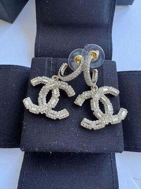 CHANEL Gold and Pearl-Accented CC Drop Earrings